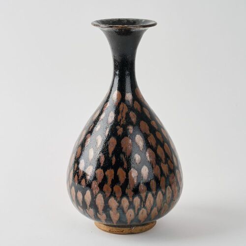 A Chinese Late Yuan&ndash;Early Ming Northern Kiln Black-glazed &lsquo;Rust-splashed&rsquo; Yuhuchun Vase