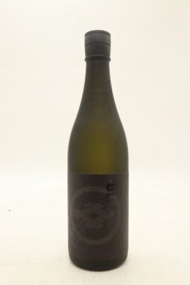 (1) Black Imayotsukasa Extremely dry Junmaishu, 720ml, 16% ABV