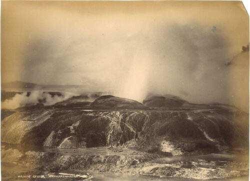 GEORGE VALENTINE Waikite Geyser, Whakarewarewa