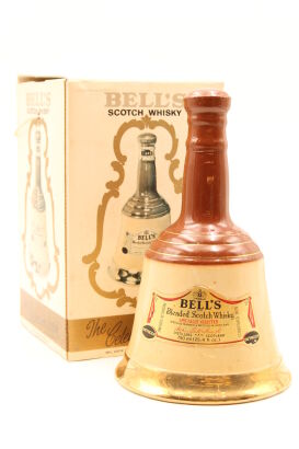 (1) Bell's Ceramic Whisky Decanter, 750ml, Circa 1980s (GB)