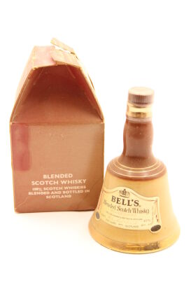 (1) Bell's Miniature Ceramic Whisky Decanter, 50ml, Circa 1980s (GB)