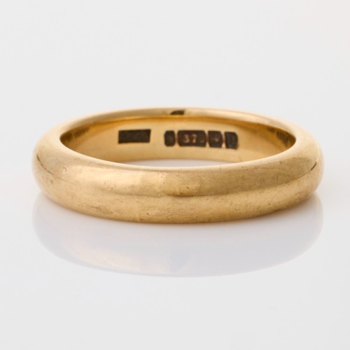 9ct Yellow Gold, 4.48mm Plain Band
