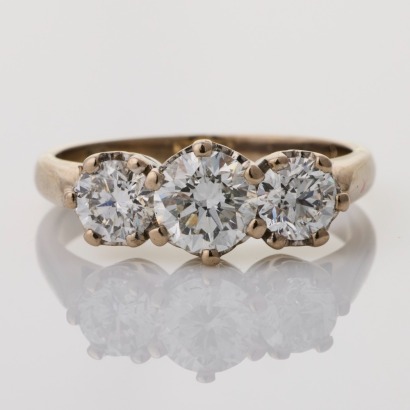 18ct White Gold, 0.70ct / 0.72ct Diamond Three Stone Ring