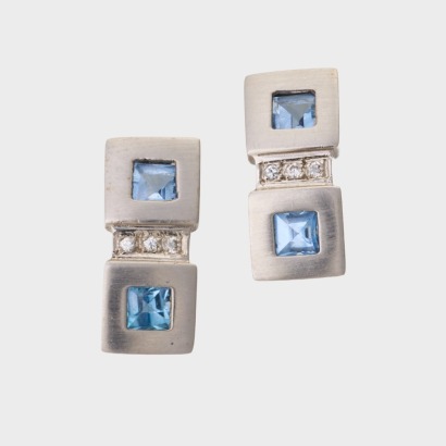 18ct White Gold, 1.20ct Synthetic Spinel / Cubic Zirconia Earrings