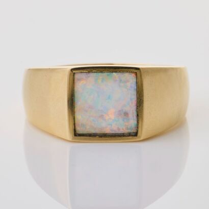 9ct Yellow Gold, 1.00ct White Opal Ring