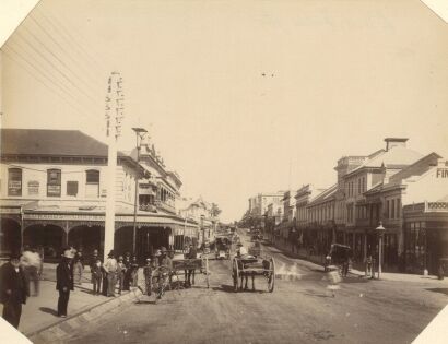 PHOTOGRAPHER UNKNOWN Brisbane (Queensland): Queen Street