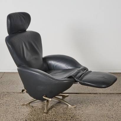 A Dodo Leather Recliner Chair by Toshiyuki Kita for Cassina