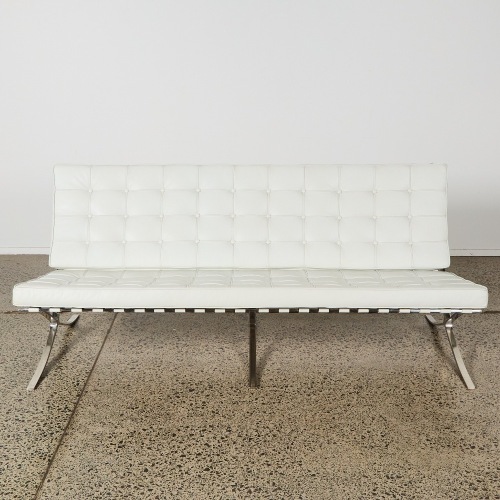 A Barcelona Style Beach Seat