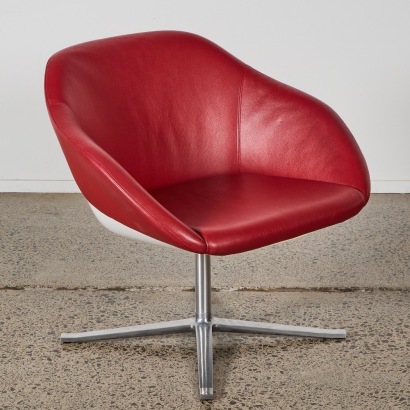 A Walter Knoll Turtle Chair