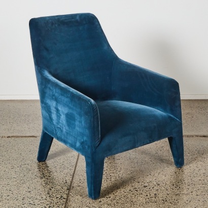 A JARDAN Kelly Armchair in Blue Velvet