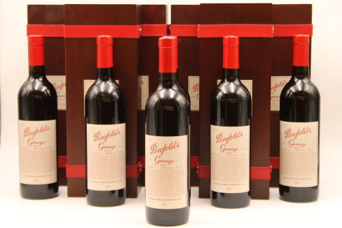 (6) 2010 Penfolds Grange Bin 95, South Australia (GB), [JR18.5] [WE99] [WS98] [RP99] [JO98]