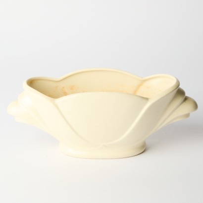 A White Crown Lynn Dartmouth Ewer Trough Vase
