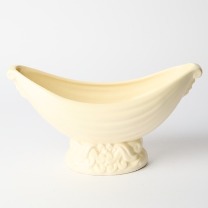 A White Crown Lynn Vase #546