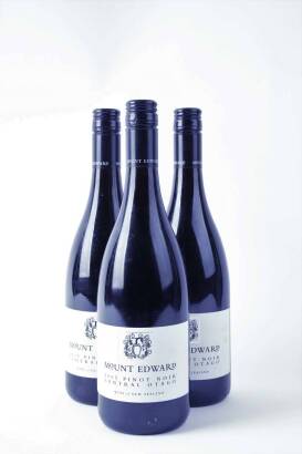 (3) 2005 Mount Edward Pinot Noir, Central Otago