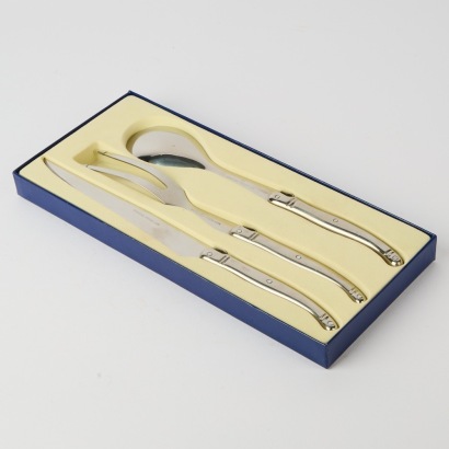 A LaGuiole Silhouette Three Piece Carving Set