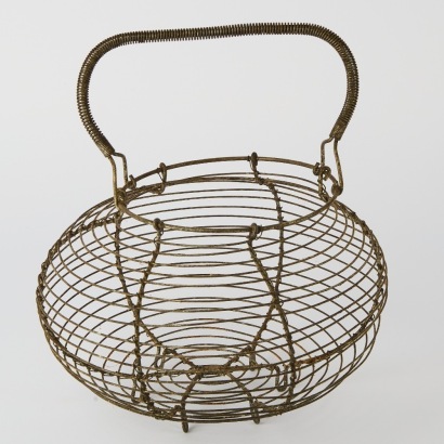 A French Style Egg Basket