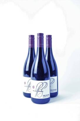 (3) 2006 Mt Difficulty Pinot Noir, Central Otago