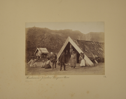 BURTON BROTHERS Hiroharama (Jerusalem), Whanganui River