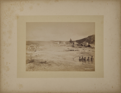 BURTON BROTHERS Whakarewarewa