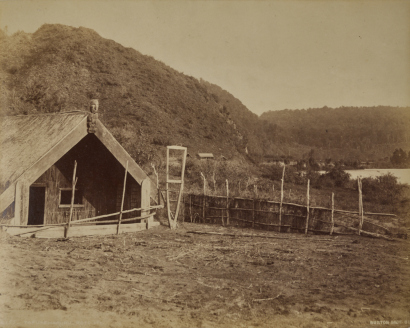 BURTON BROTHERS Tapuaeharuru, Rotoiti
