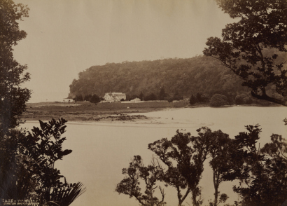 BURTON BROTHERS Waiwera Hotel and thermal hot springs resort