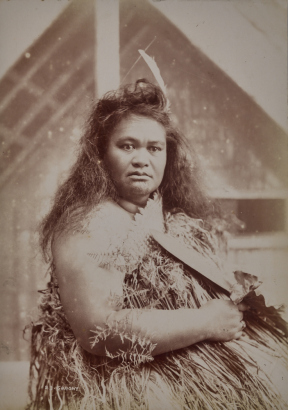 FREDERICK GEORGE RADCLIFFE Portrait of Māori wahine