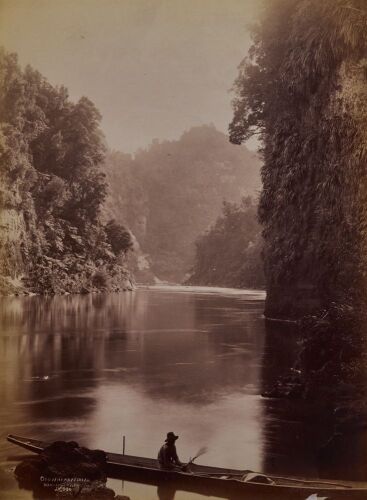 JOSIAH MARTIN Otuwhakaireau. Whanganui River