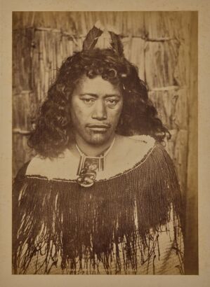 JAMES VALENTINE Māori Wahine, Ngareti