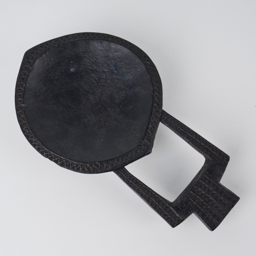 A Dari Ni Waiwai Ni Bete Priest's Dish, Fiji