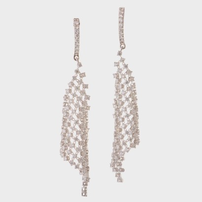 18ct White Gold, Modern, 2.92ct Fancy Diamond Drop Earrings - Near new