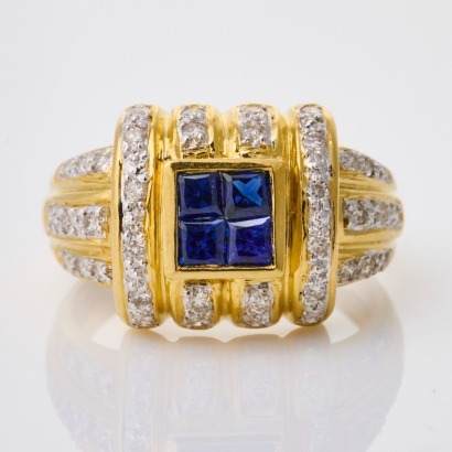 18ct Yellow Gold, Modern, 0.57ct Sapphire / 0.39ct Diamond Ring