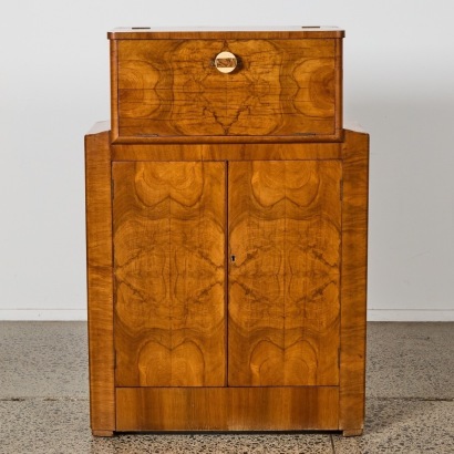 An Sidney Lyonns London Art Deco Walnut Veneer Bar Cabinet