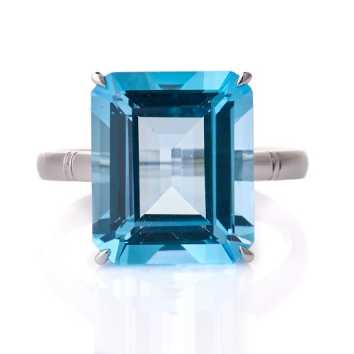 9ct White Gold, 10.56ct Blue Topaz Cocktail Ring