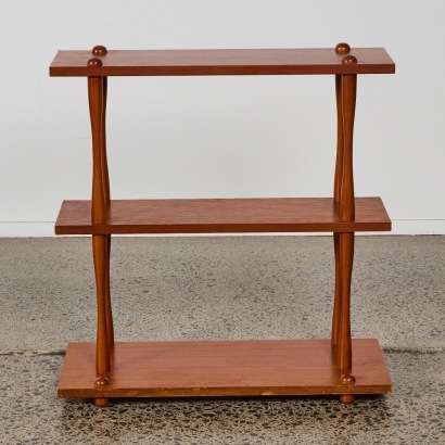 A Retro 3 Tiered Shelf