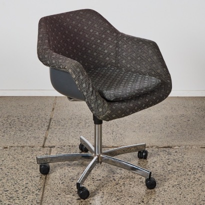 A Mid-century NZ made Swivel Office Chair