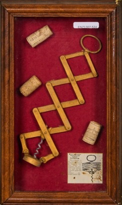 A Vintage Boxed Cork Puller