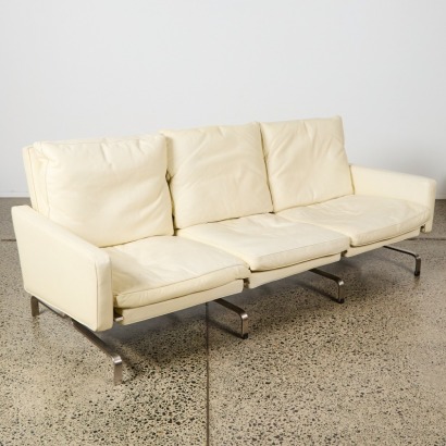 A PK31 Replica Sofa in Ivory Leather