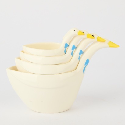 A Vintage Set of Goose Measuring Cups