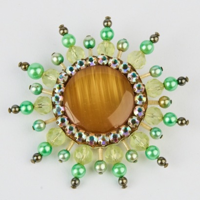 A Green/Amber Vintage Handmade Wartime Costume Jewellery Brooch