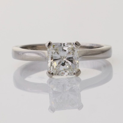 Platinum, 0.93ct Radiant Cut Diamond Solitaire Ring, GIA certified