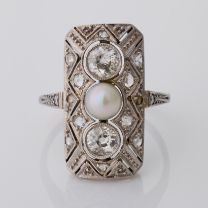 Art Deco, 18ct White Gold / Platinum, 4.62mm Pearl / 0.40ct Diamond Dress Ring