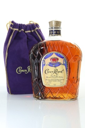 (1) Crown Royal Fine Deluxe Blended Canadian Whisky, Canada, 1140ml, 40% ABV (GB)