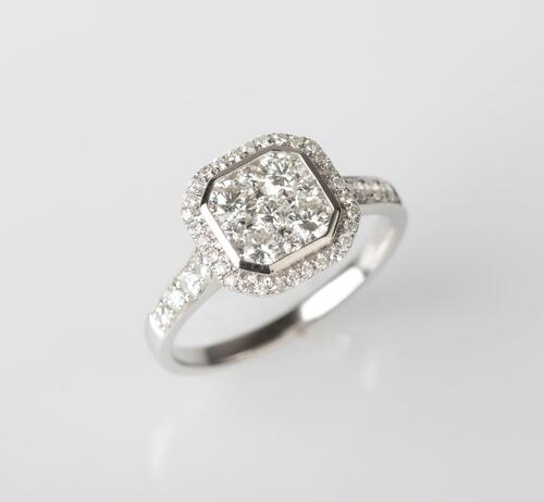18ct White Gold Square Diamond Ring