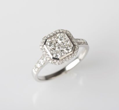 18ct White Gold Square Diamond Ring