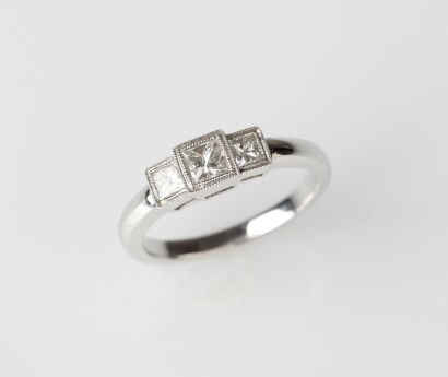 18ct White Gold Three Stone Diamond Ring