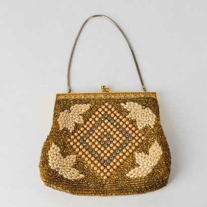 A Vintage Beaded Purse with Handle