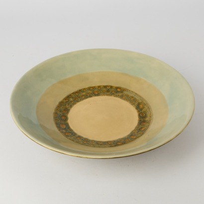 A Large Pottery Bowl with a Speckled Band