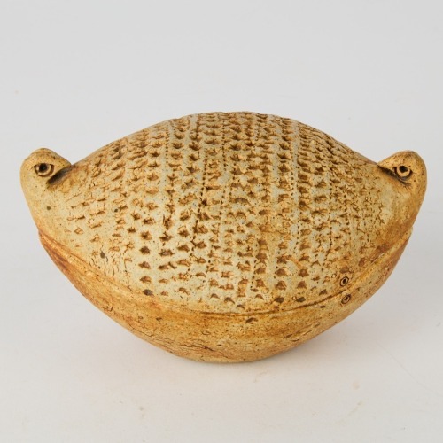 A Len Castle Double Bird-Head Lidded Box