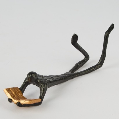 A Decorative Reading Ornament