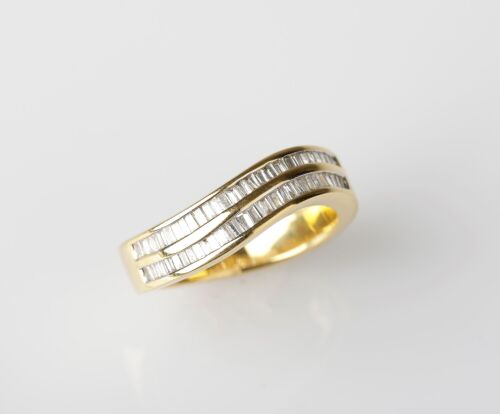 18ct Baguette Diamond Band